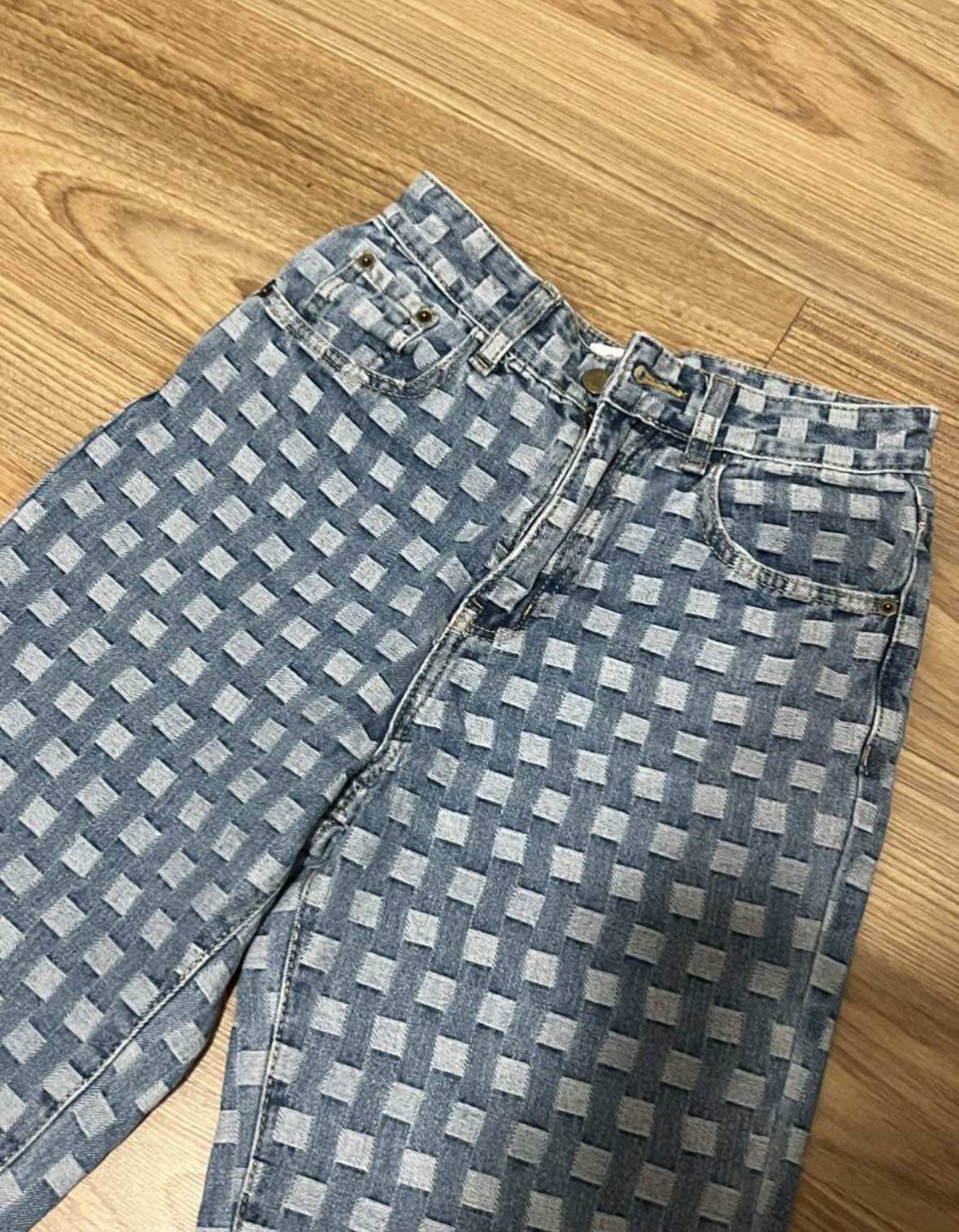 Quần Jean Hoạ Tiết sz S, new 98%
