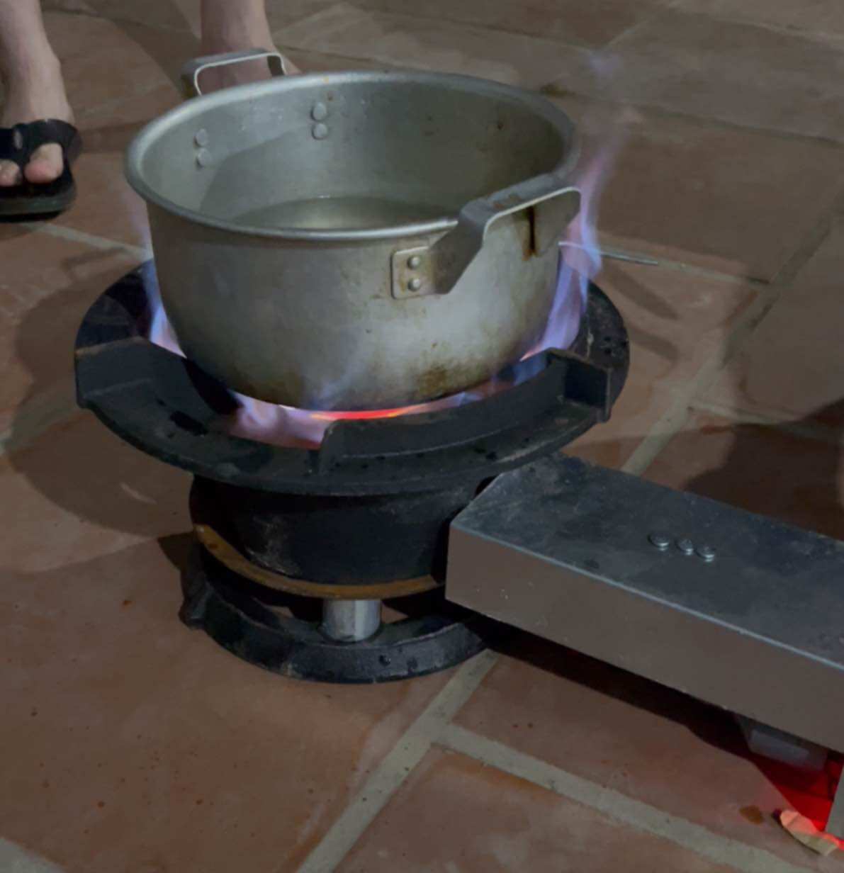 Bếp đốt dầu thải - mỡ vịt- dầu ăn thừa D32 cm