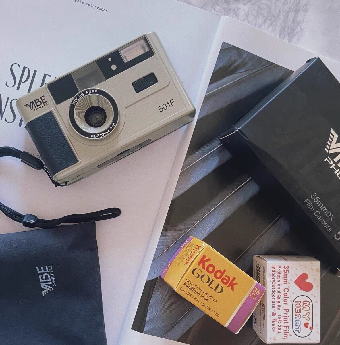 Máy ảnh phim Vibe 501F của Đức phong cách retro có đèn flash chính hãng, tặng kèm phim chụp ảnh Kodak