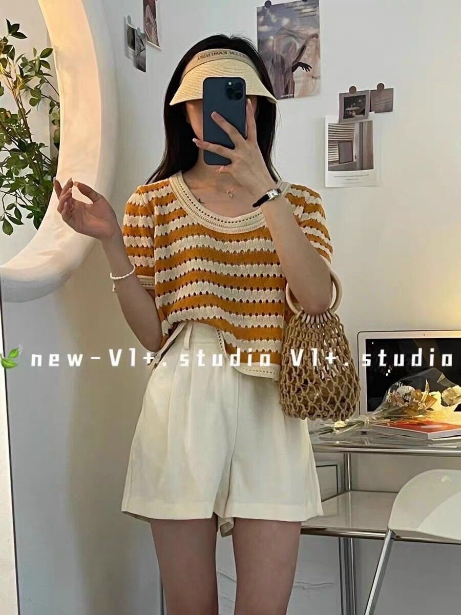 Áo len nữ cộc tay và ba lỗ chất len mongtoghi kẻ ngang