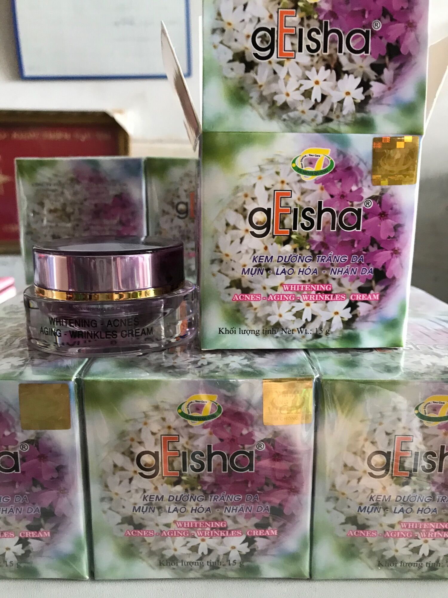 Kem Geisha dưỡng trắng da ngừa lão hoá mụn tàn nhang 15g