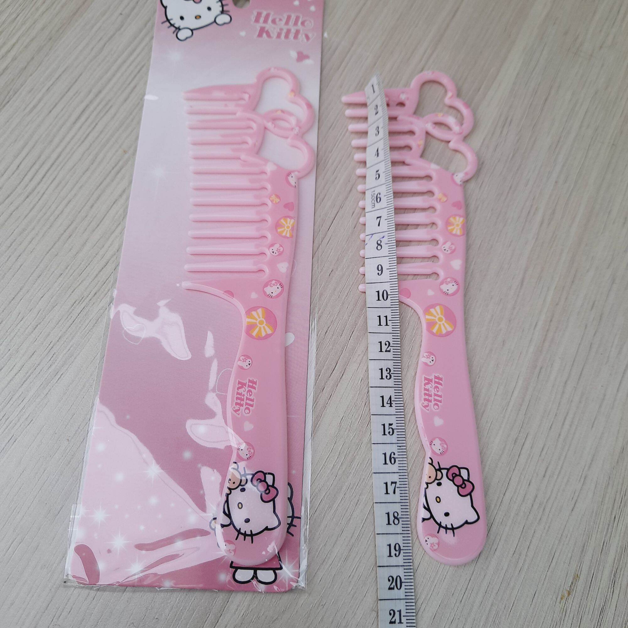 Lược thưa chải tóc Kitty 2 trái tim màu hồng dễ thương