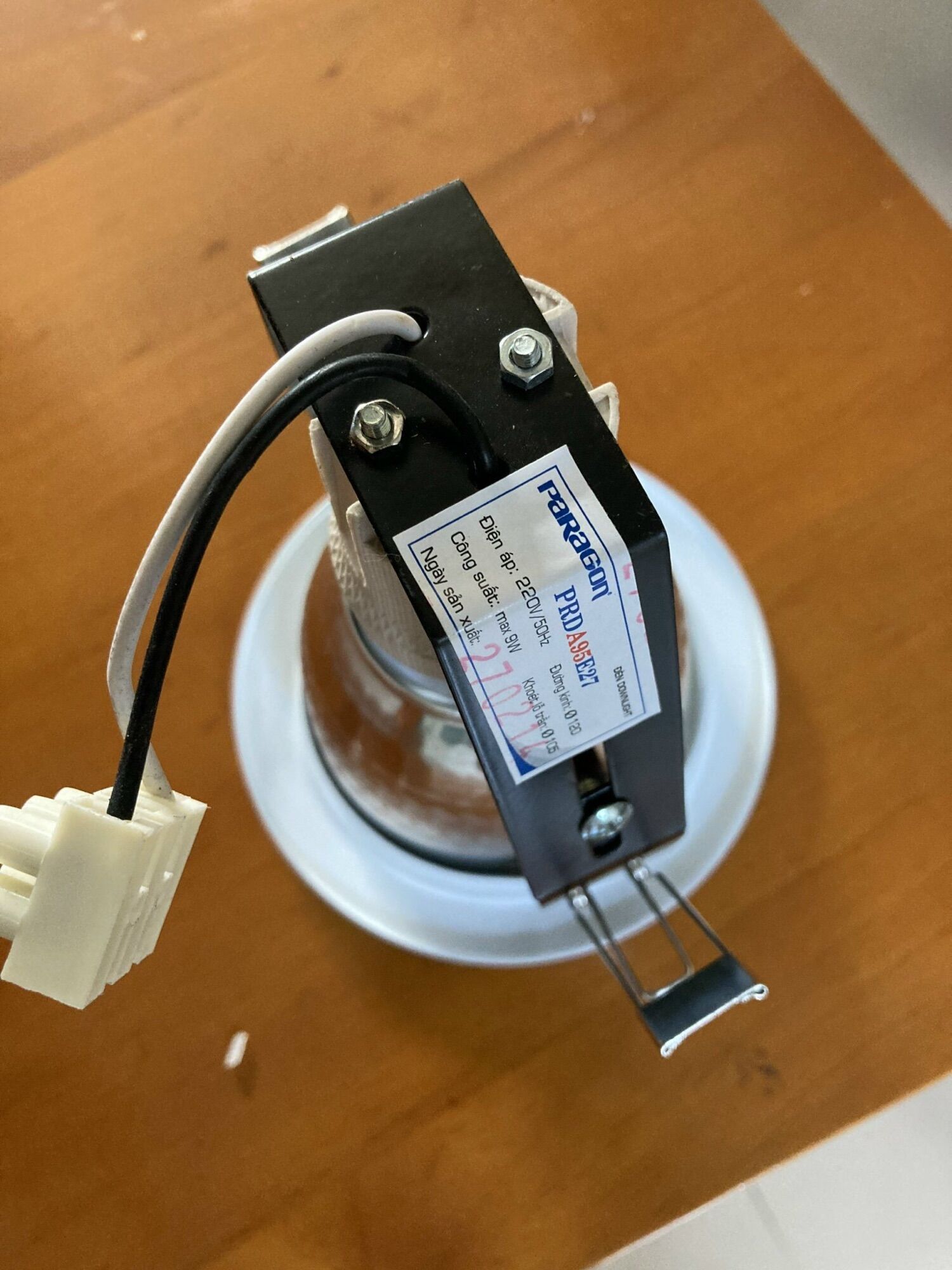 Bộ lon đèn compact paragon 3.5in .