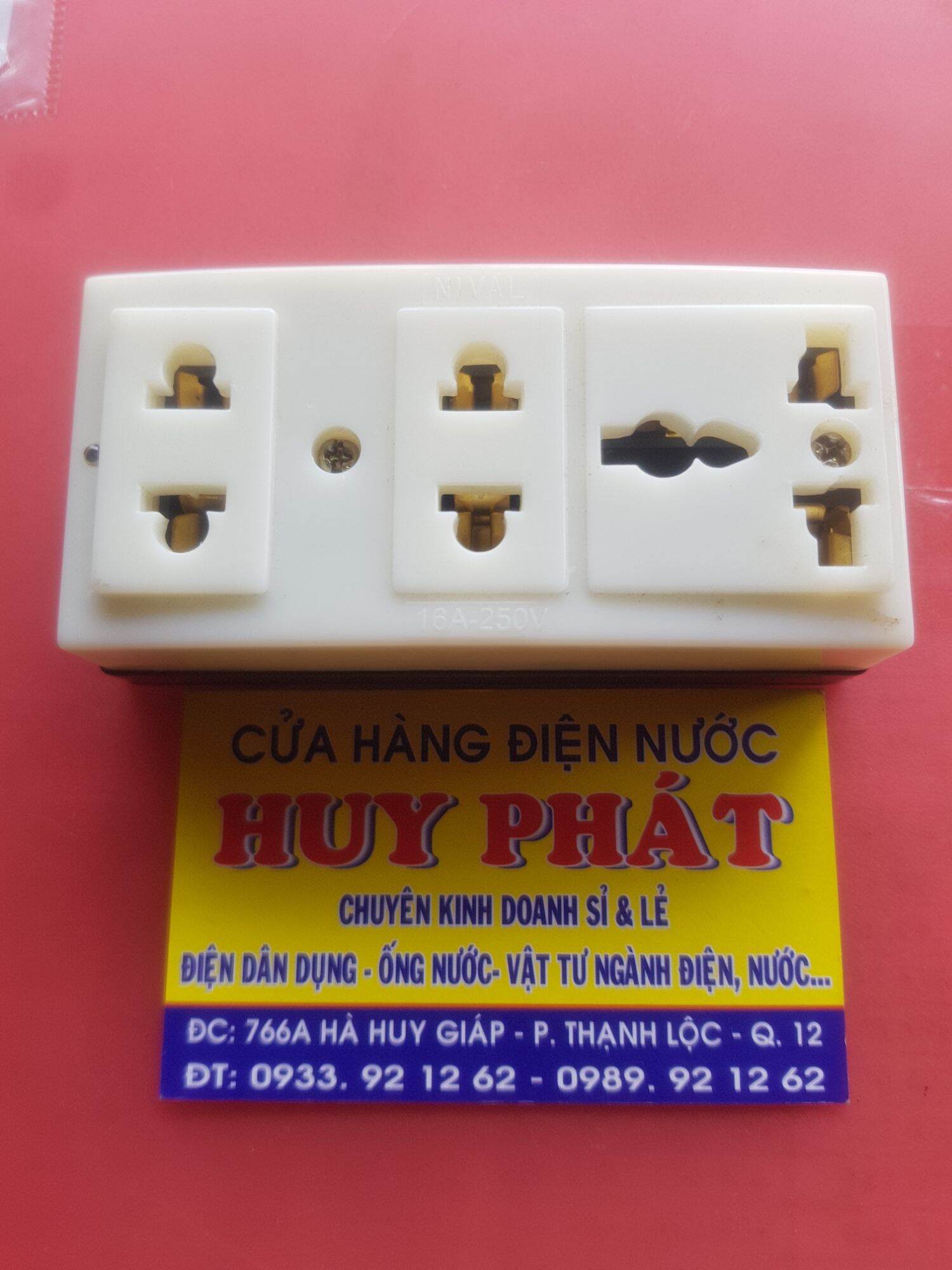 [HCM]ổ cắm cao cấp 3 lỗ ghim  ( loại bắt nổi)