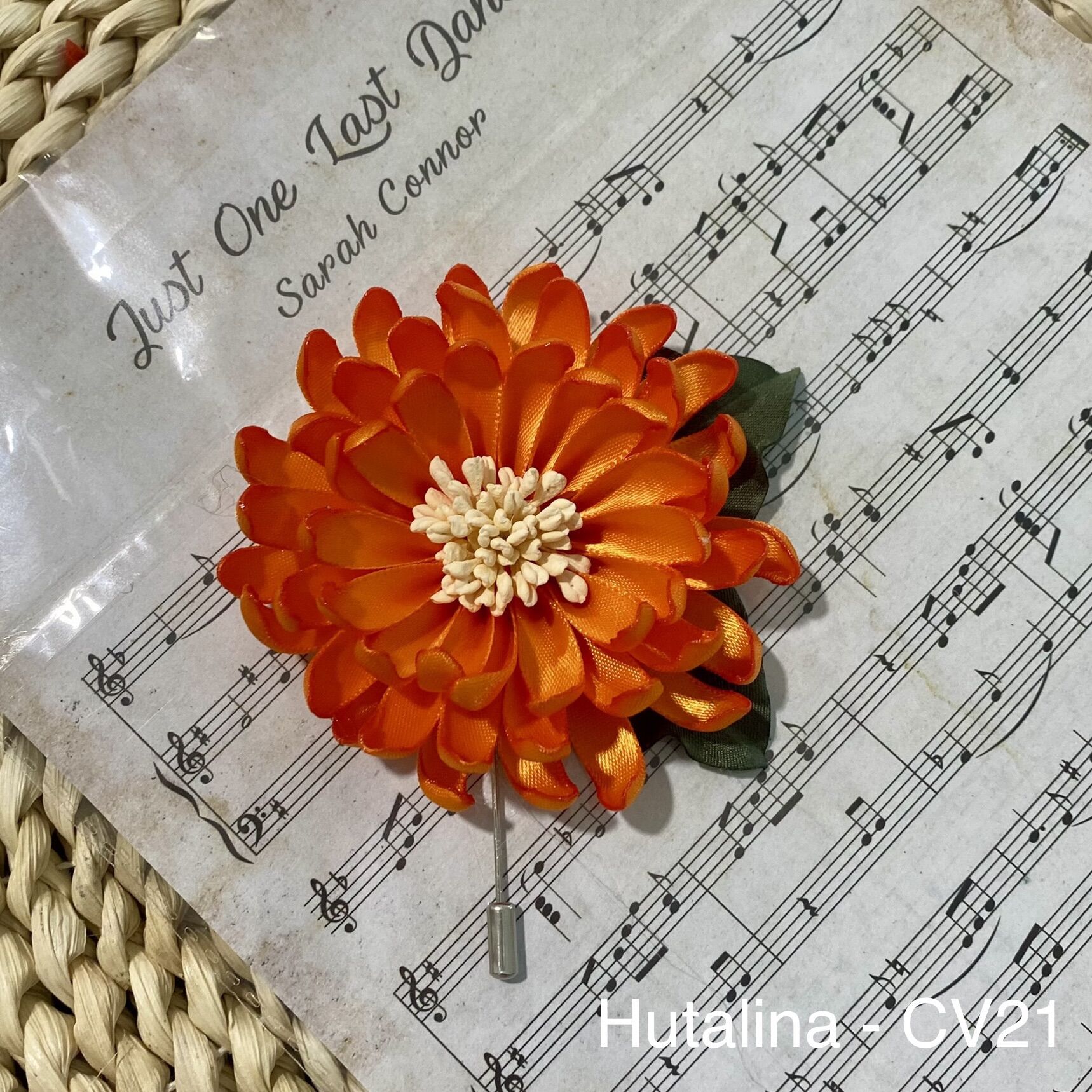 Hoa Cài Áo Handmade Hoa Cúc CV21