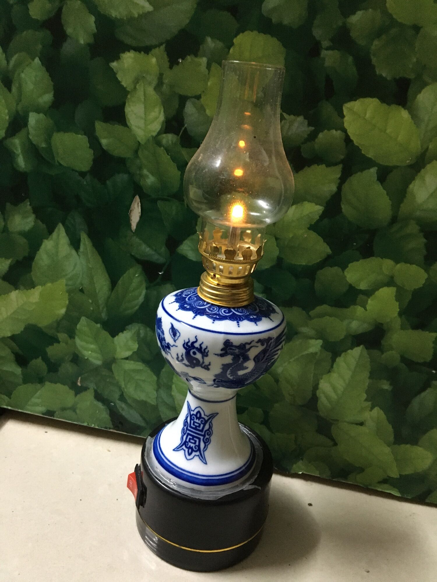 Đèn thờ dầu dùng pin men Lam gốm Bát Tràng đẹp