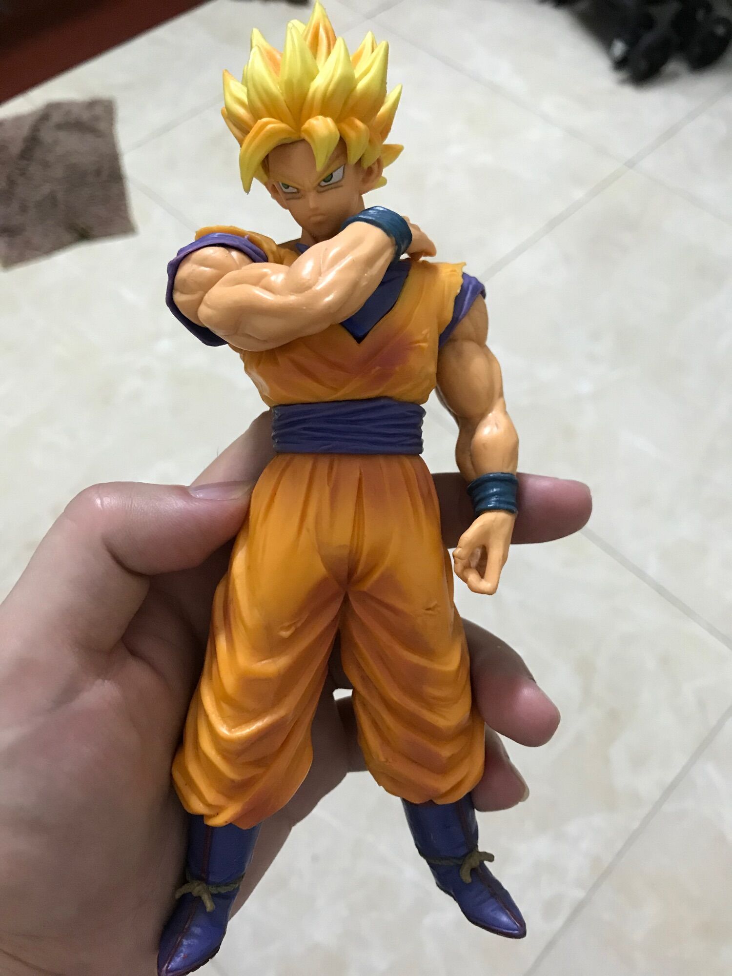 Mô hình songoku hàng limited không có hộp