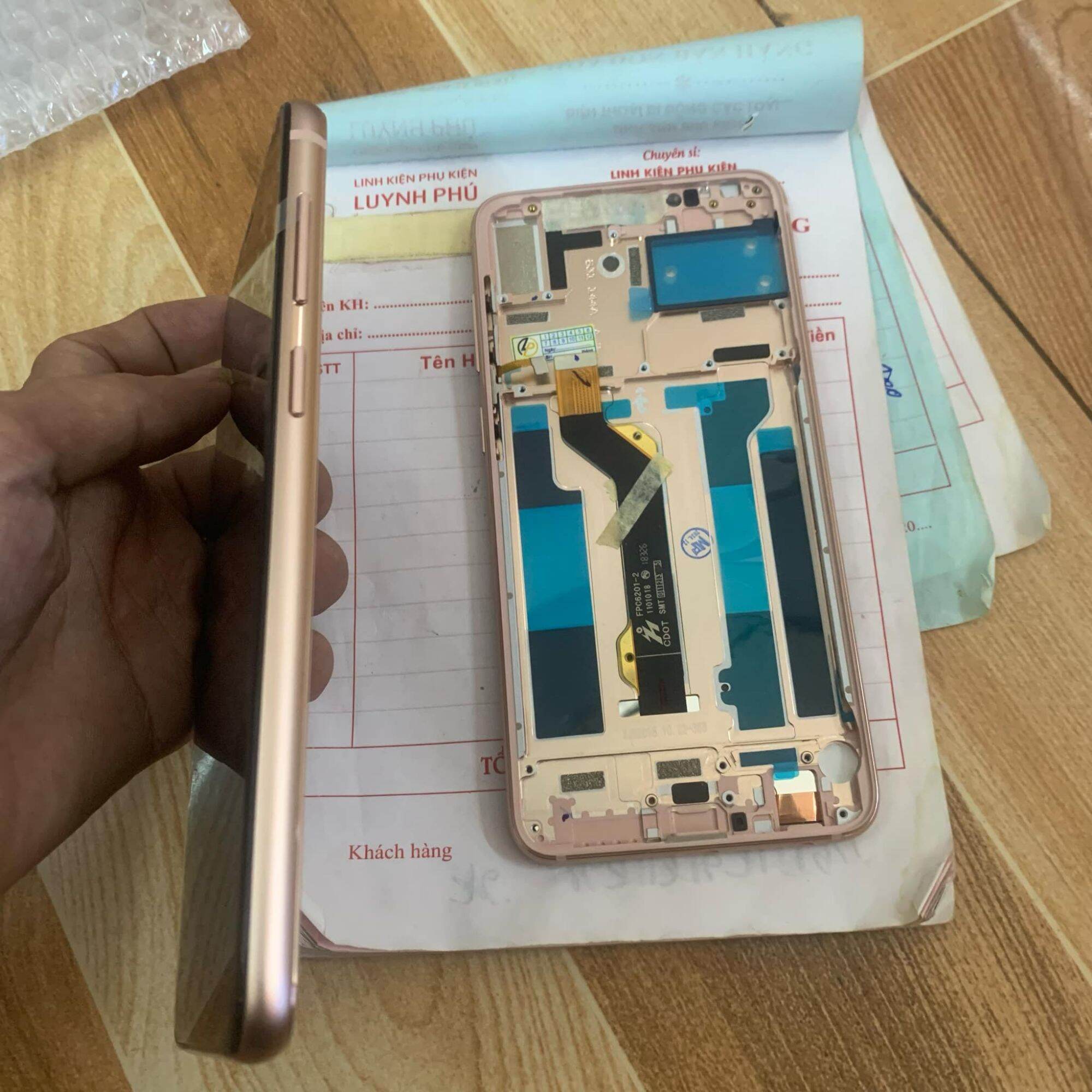 Màn hình vsmart active 1 plus zin khung(ảnh thực tế)