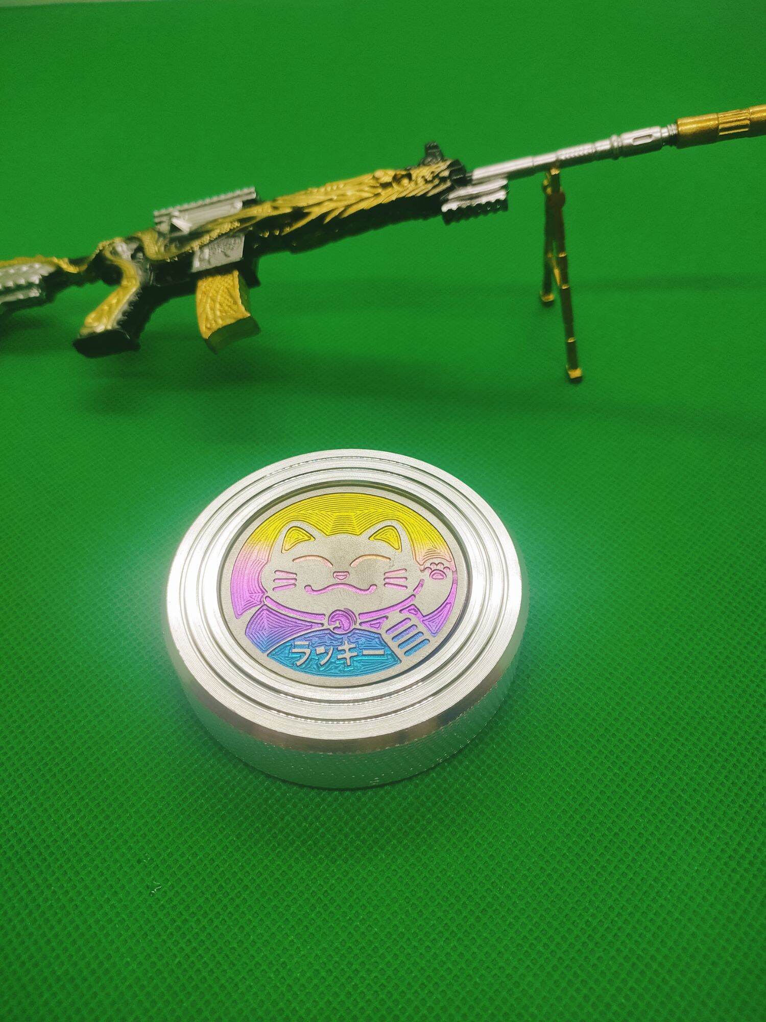 nắp bình xăng titan CNC mẫu mèo may mắn