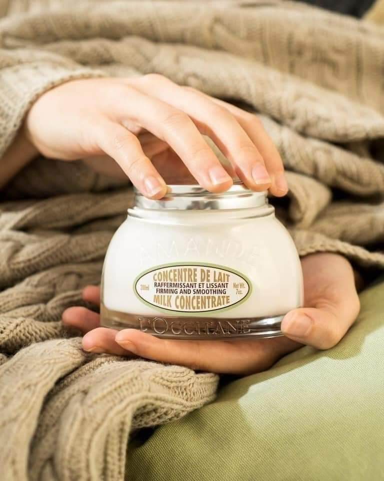 Dưỡng thể body hạnh nhân loccitane 200ml