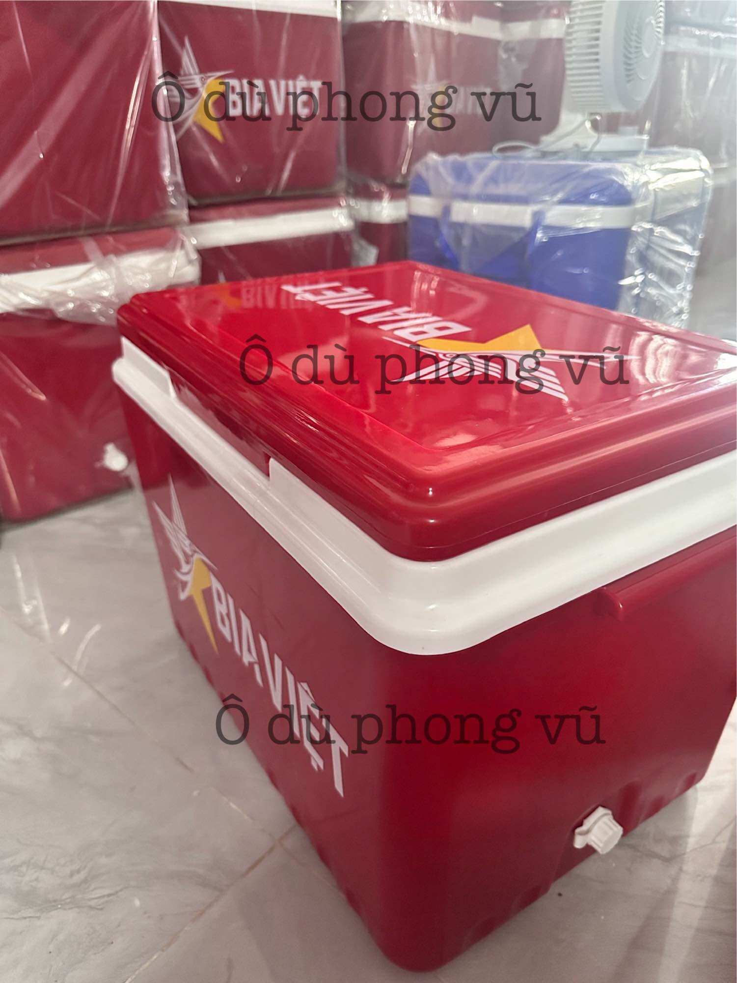 THÙNG ĐÁ 35l HKM có van xả đáy