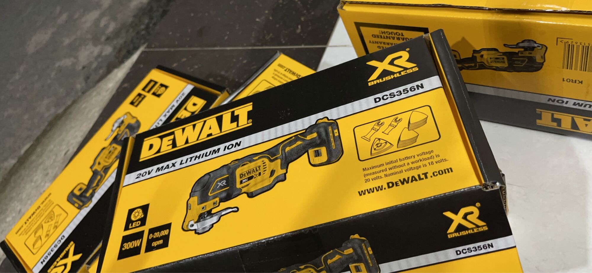 [HCM]DCS356N Thân máy cắt rung dùng pin 20V Max 18V DeWALT