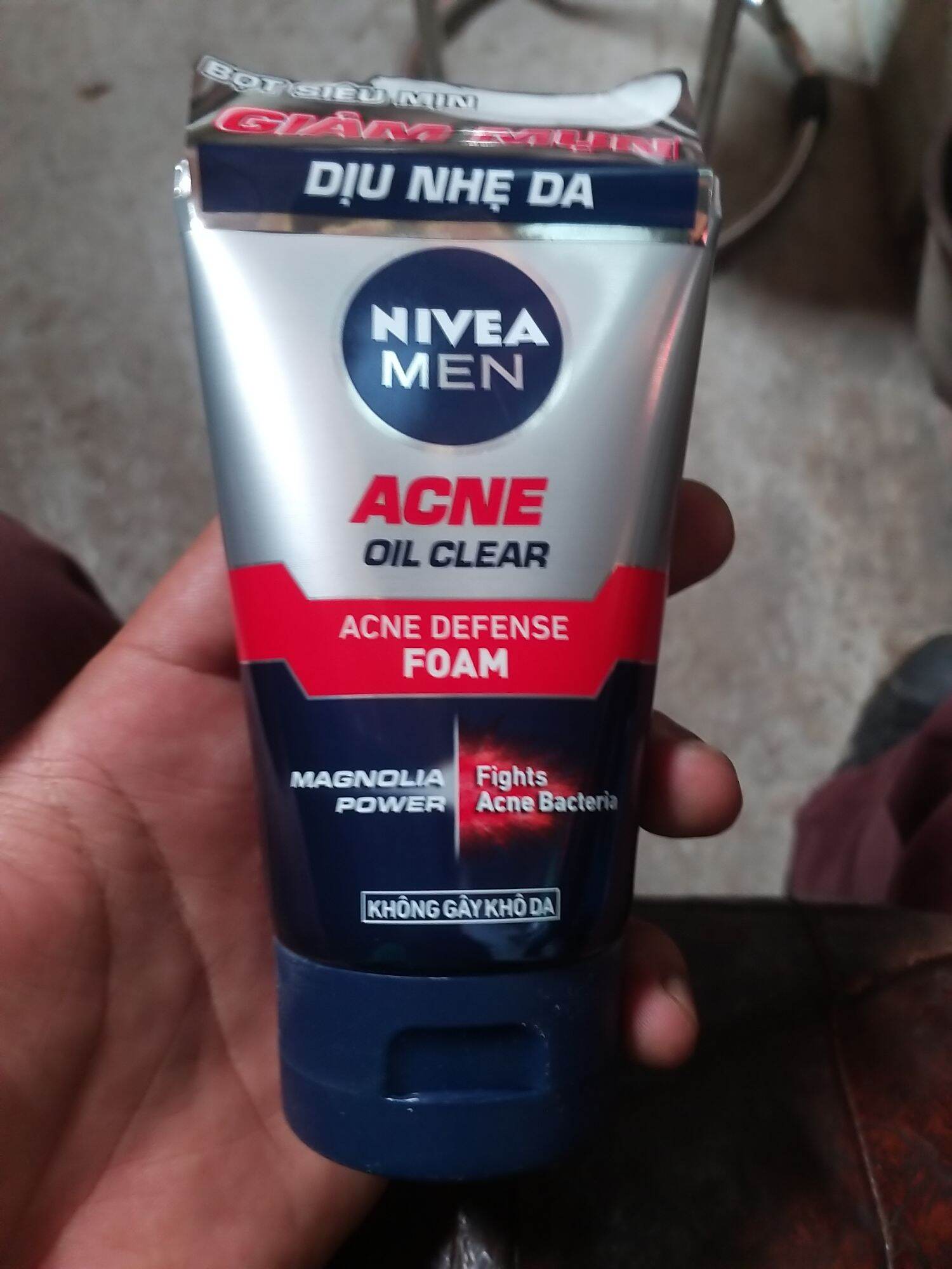 Sữa rửa mặt NIVEA men 100g