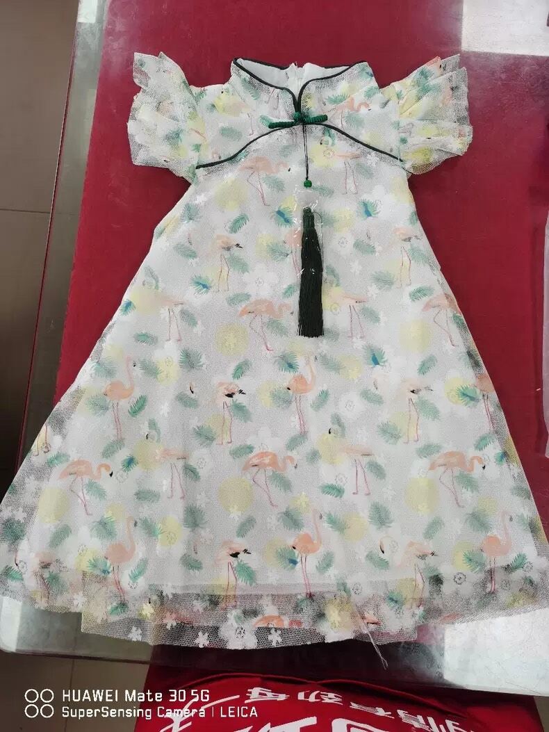 Đầm bé gái ren