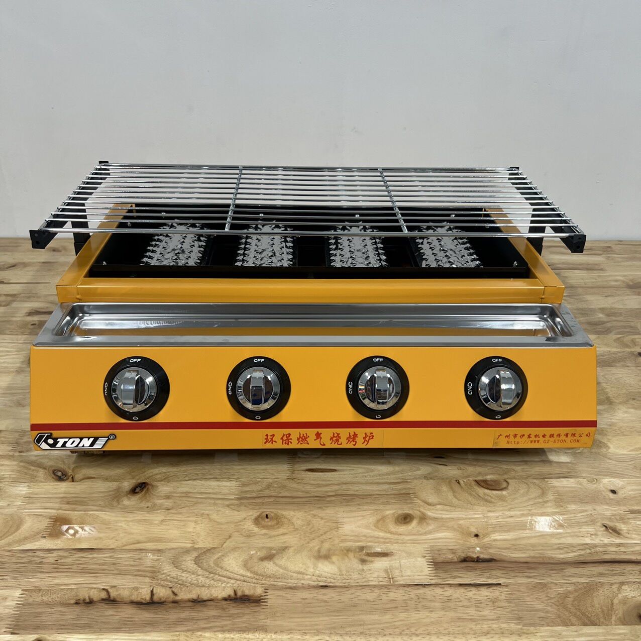 Bếp nướng gas 4 trục - Bếp nướng BBQ, hàu, thịt nướng 4 đầu đốt ngắn Eton ET-K222