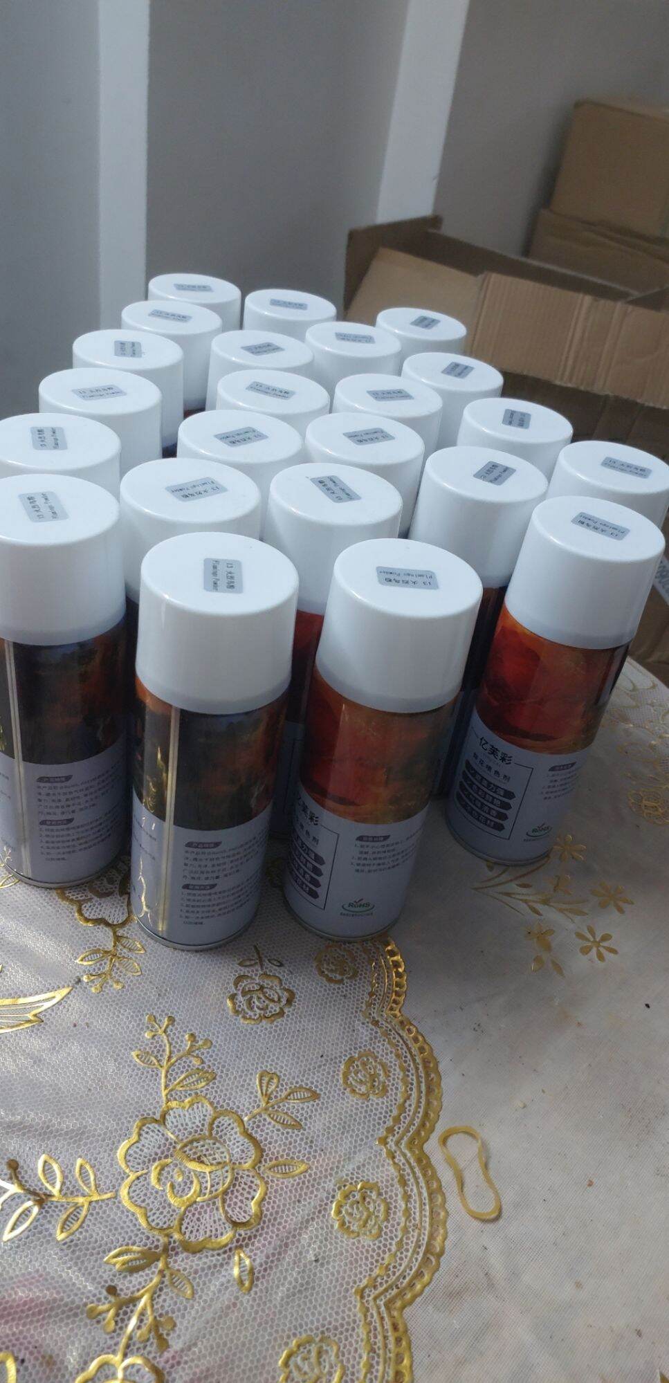 sơn xịt hoa tươi