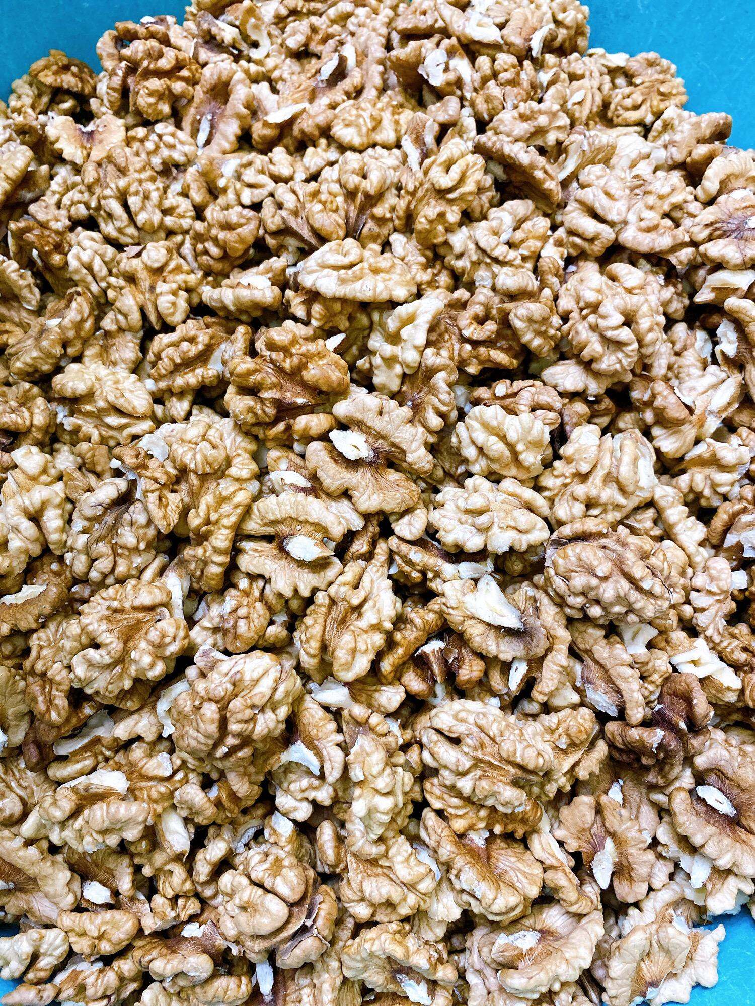 500gr Nhân Óc Chó Vàng khách đặt mới bóc