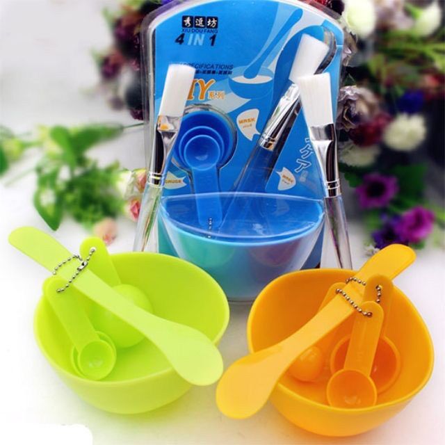 BỘ DỤNG CỤ TRỘN ĐẮP MẶT NẠ 4IN1