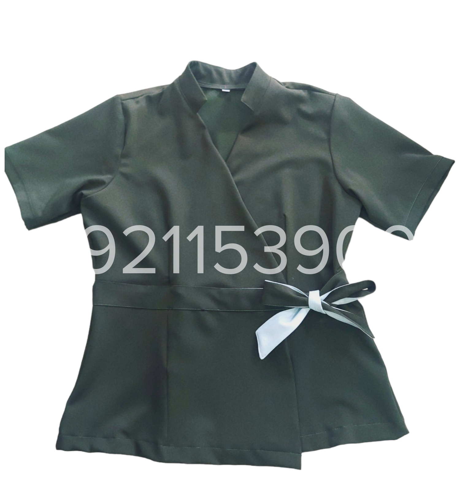 Đồng phục spa màu xanh rêu