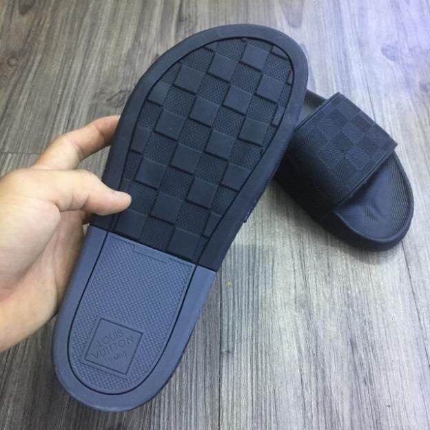 Dép Lê Kẻ Ô Vuông Đen