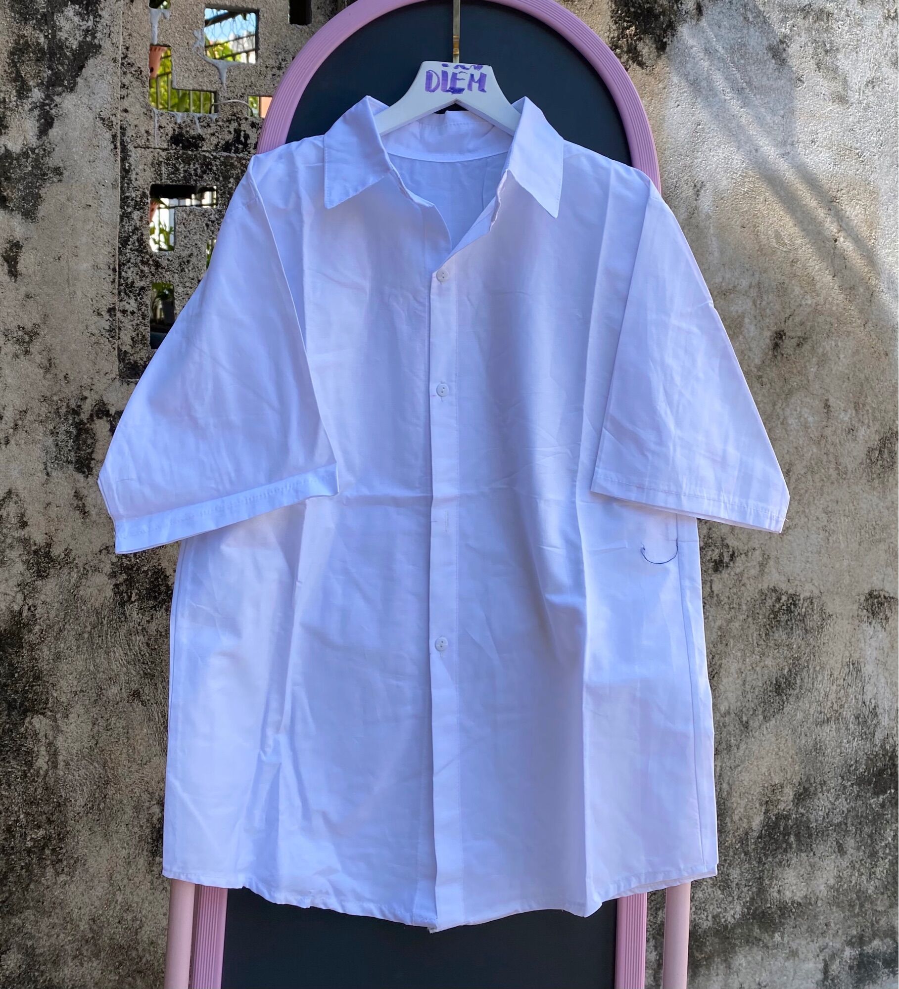 ÁO SƠ MI TRẮNG TAY LỠ