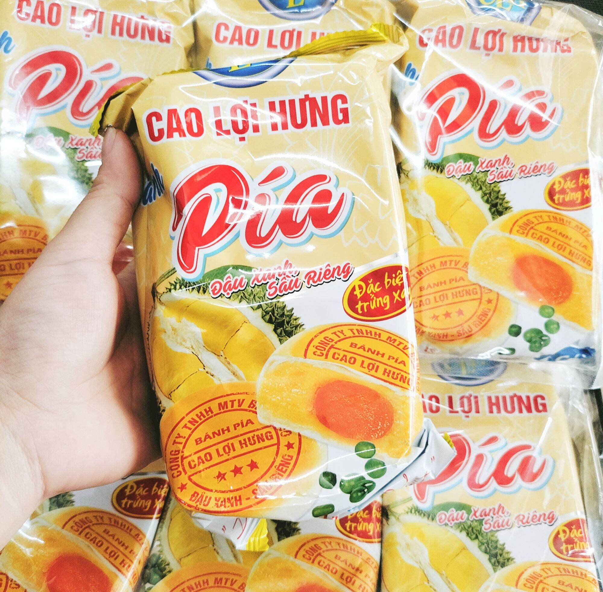 (SALE MẠNH SĂN NGAY ) Combo 3 gói 12 cái Bánh pía đậu xanh sầu riêng CAO LỢI HƯNG