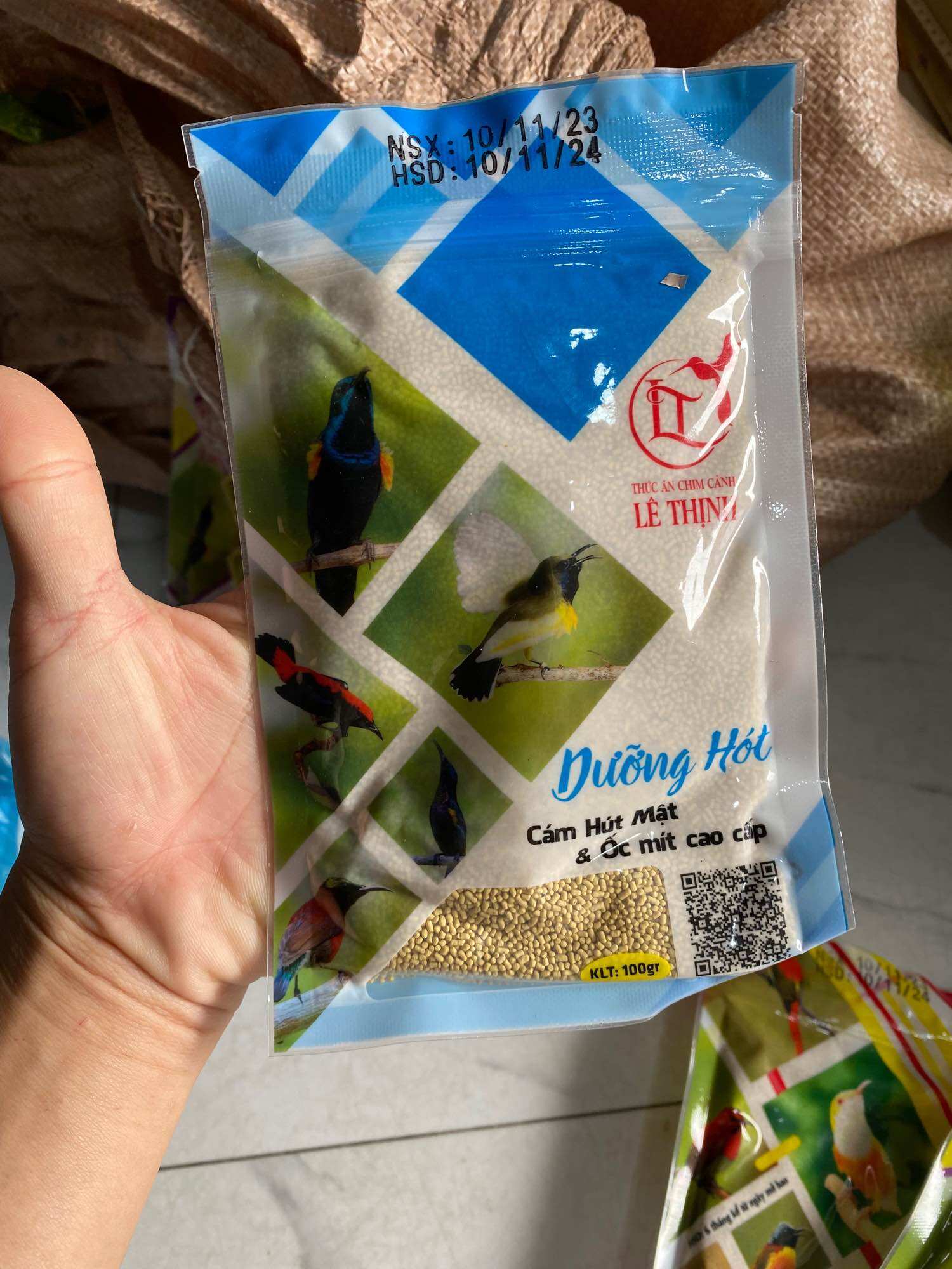 Cám chim hút mật & ốc mít cao cấp lê thịnh dưỡng hót, 100gr