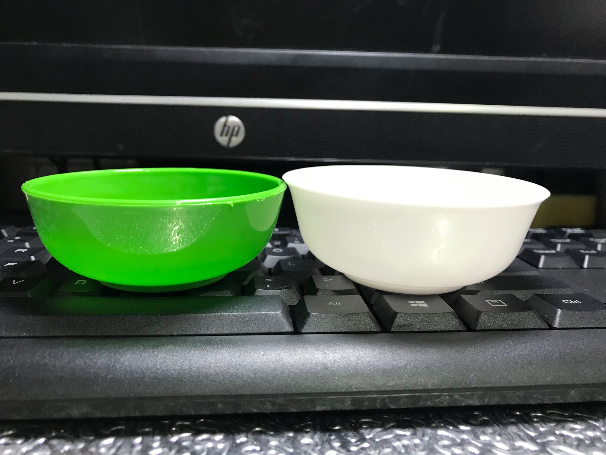 Set 10 Cái Chén Đựng Nước CHẤM, Nhựa Dẻo (rộng 8 cm,hình thật)