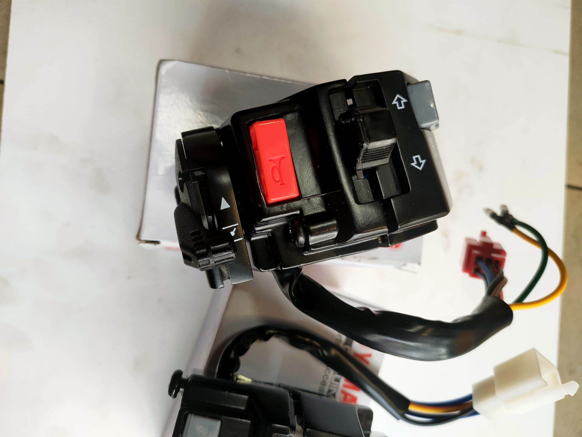 Cặp cùm công tắc Yamaha Jupiter V JuR