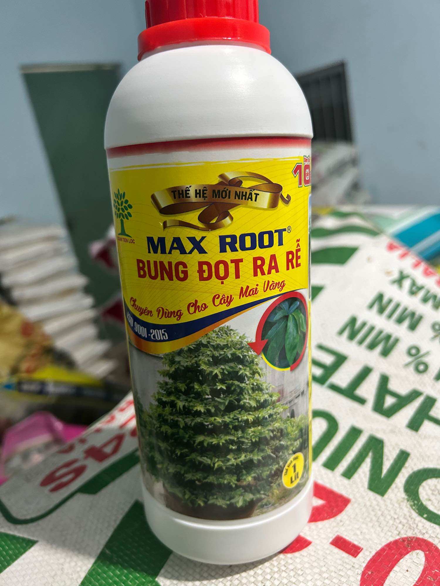 Phân bón lá dưỡng rễ, kích rễ Max Root ( chuyên cây mai vàng) 1 lít
