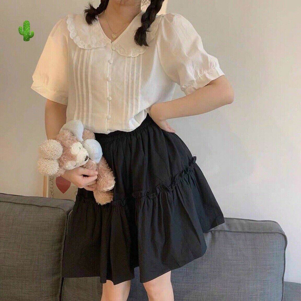 Chân váy xoè ngắn