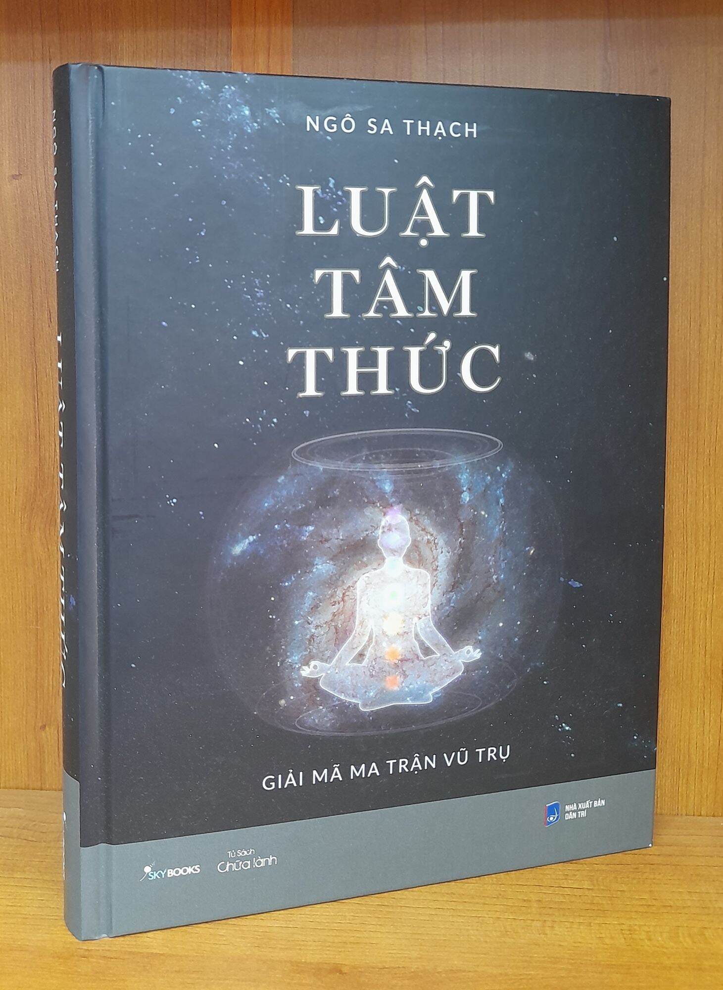 Sách - Luật Tâm Thức (Bìa cứng) - Giải mã mà trận vũ trụ