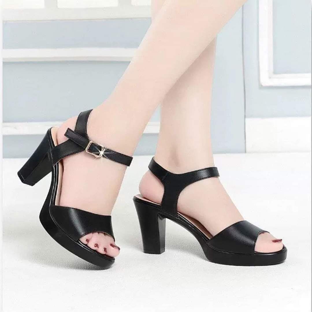 Giày sandal gót vuông bản 7p @&₫!