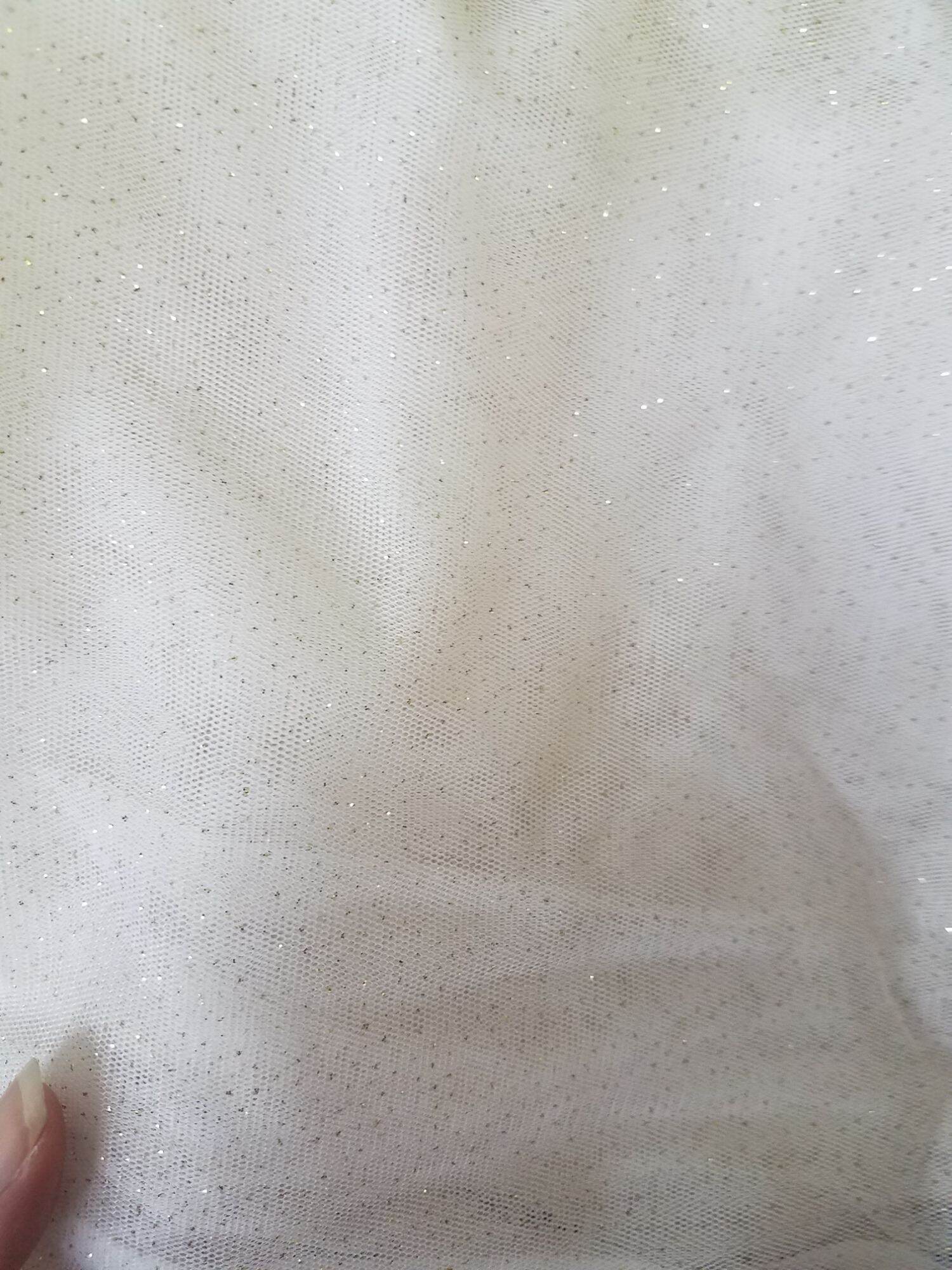 Lưới tutu màu kem có kim tuyến 1m