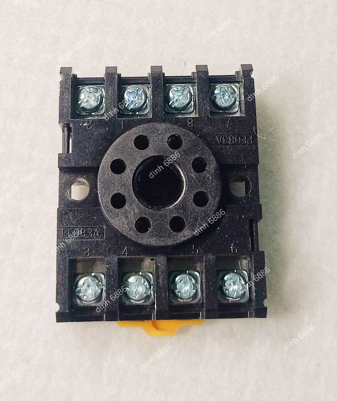 Đế rơ le 8 chân tròn PF083A ; 8PFA