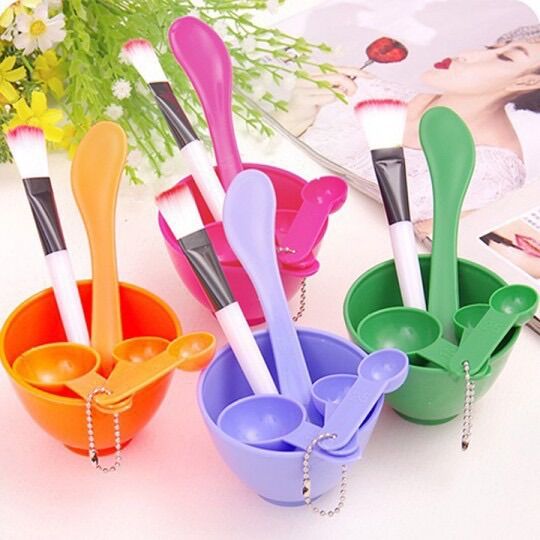 BỘ DỤNG CỤ TRỘN ĐẮP MẶT NẠ 4IN1