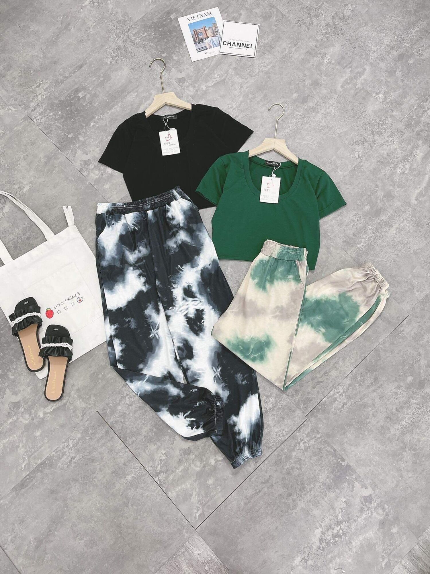 Sét bộ croptop loang thể thao cá tính 2 màu