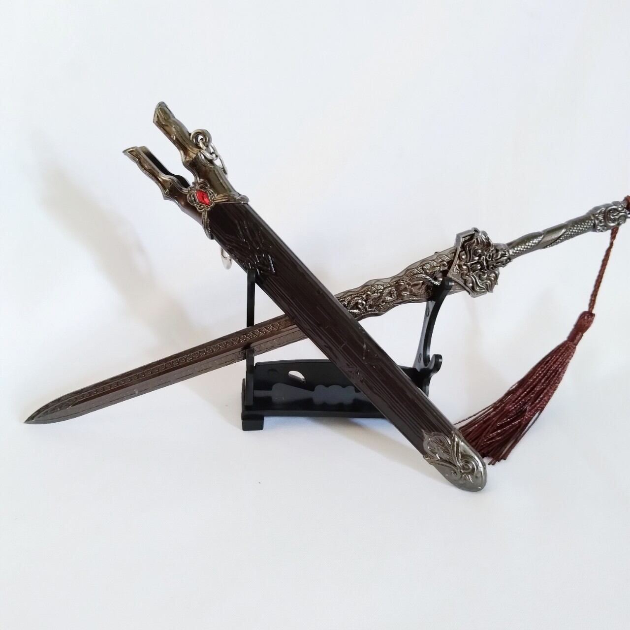 Mô Hình Long Tuyền  Kiếm Lý Tinh Vân 22cm.