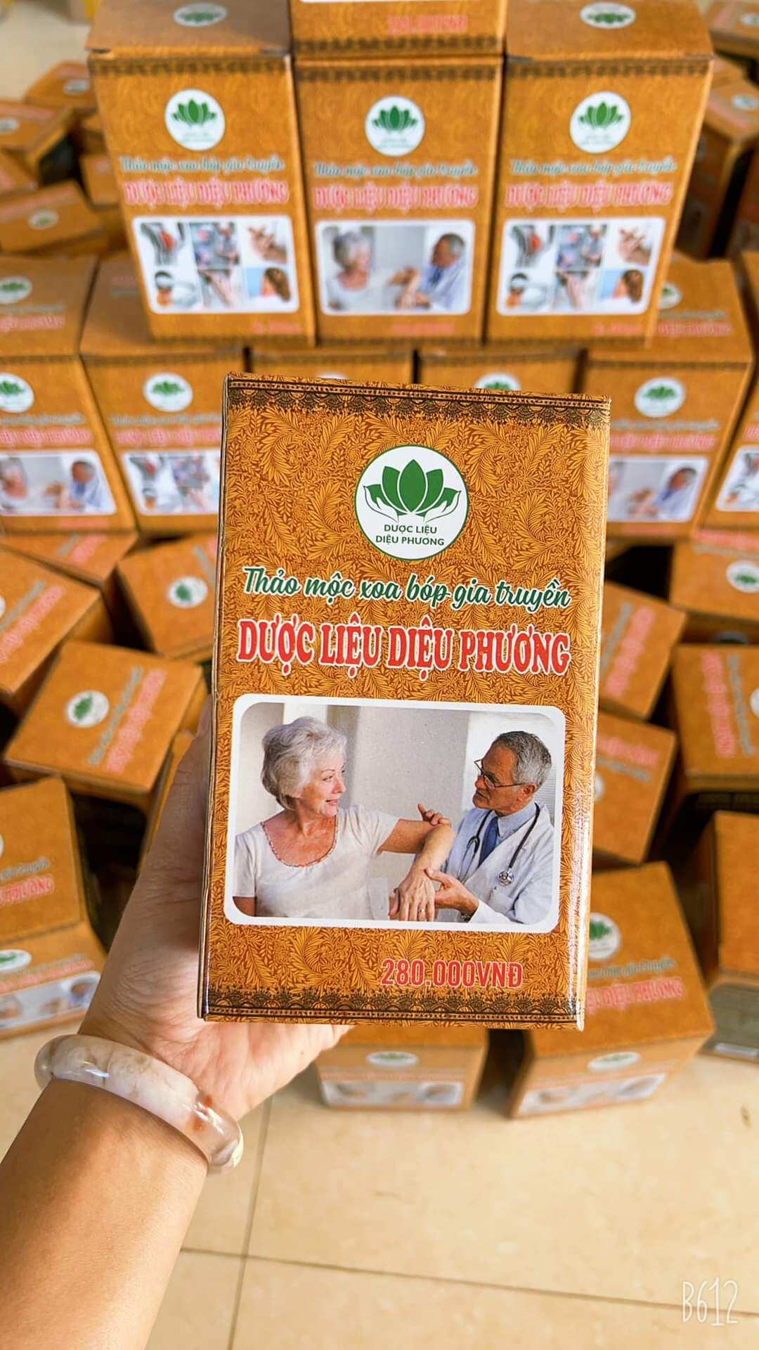 Thảo mộc xoa bóp Dược Liệu Diệu Phương combo 10 chai