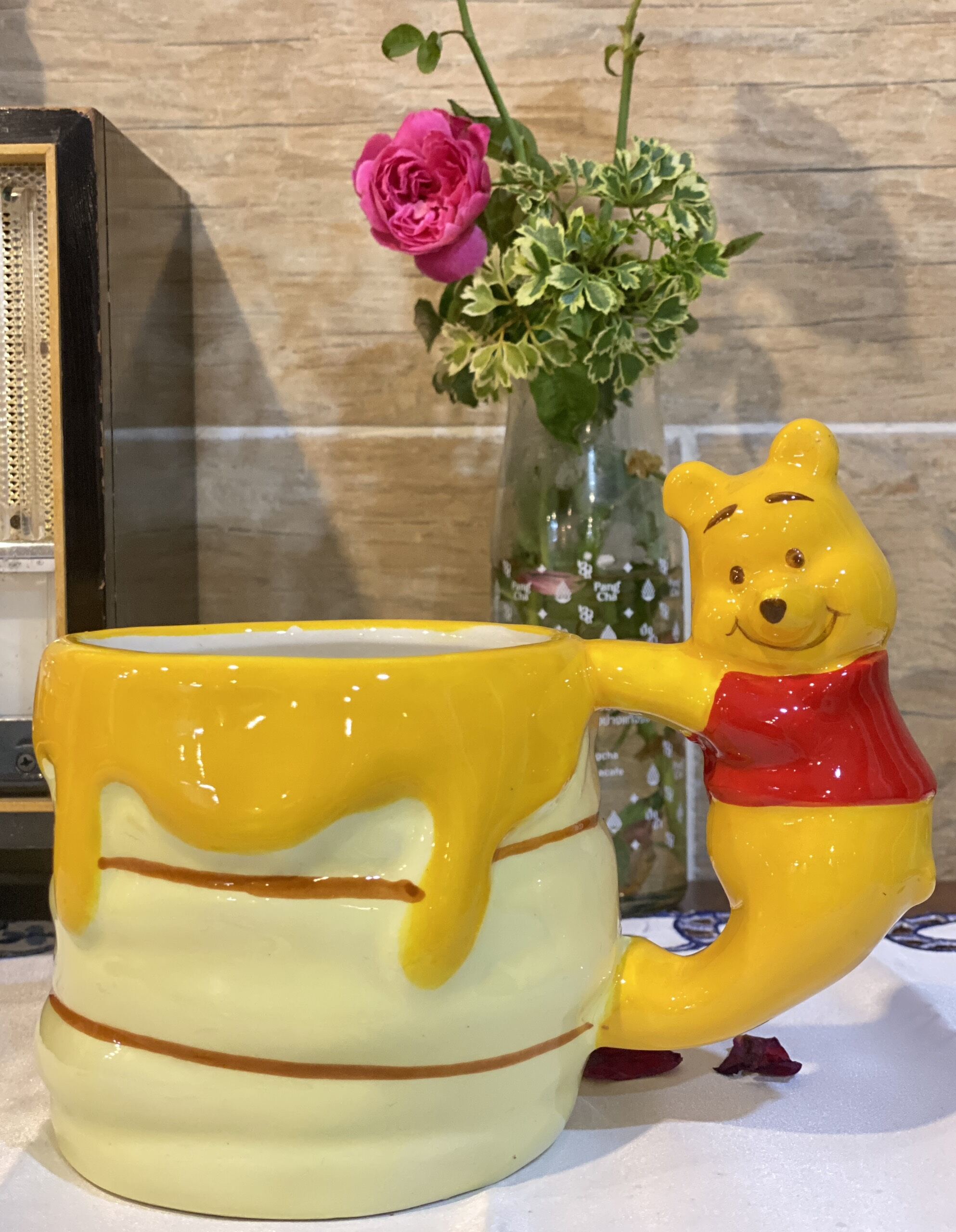 Disney - Ly pooh hunny có quai cầm-Disney Winnie the Pooh Coffee Mug,