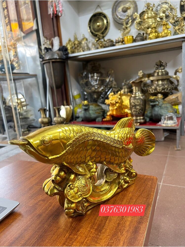 Tượng Cá Chép Hoá Rồng cưỡi gậy Như Ý bằng đồng thau phong thủy Chúc Vương