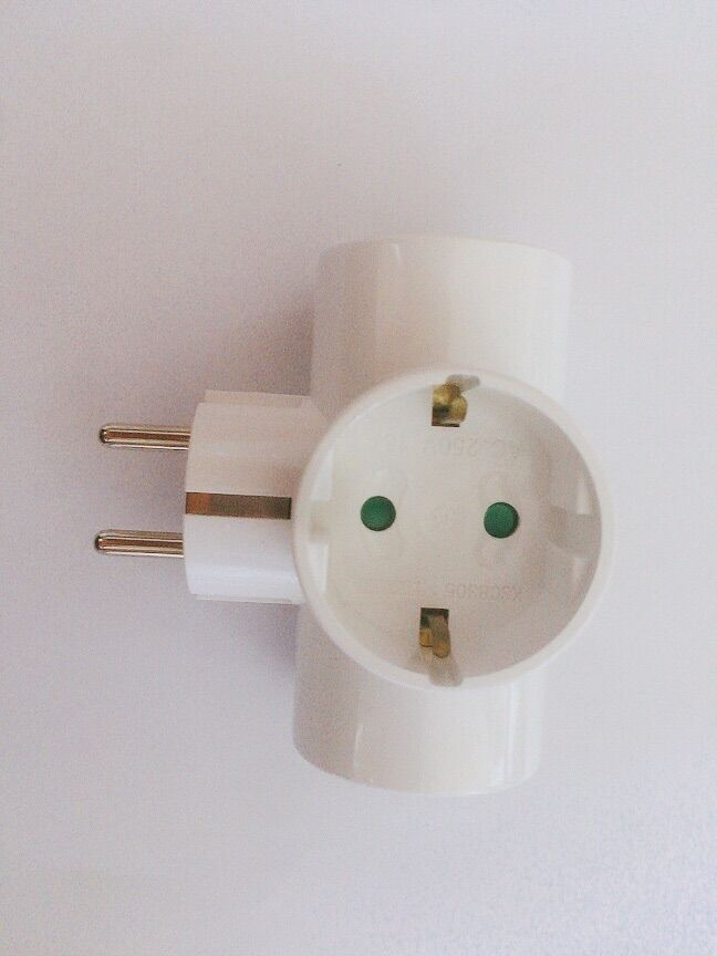 Ổ cắm điện Hàn quốc Dosel 3 chui điện áp 250V~