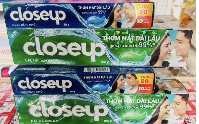 Kem Đánh Răng Closeup 180gr + 1 Tuýp 50g