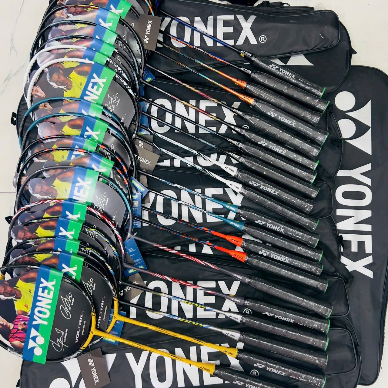 vợt cầu lông Yonex duora 10 khung cacbon cao cấp