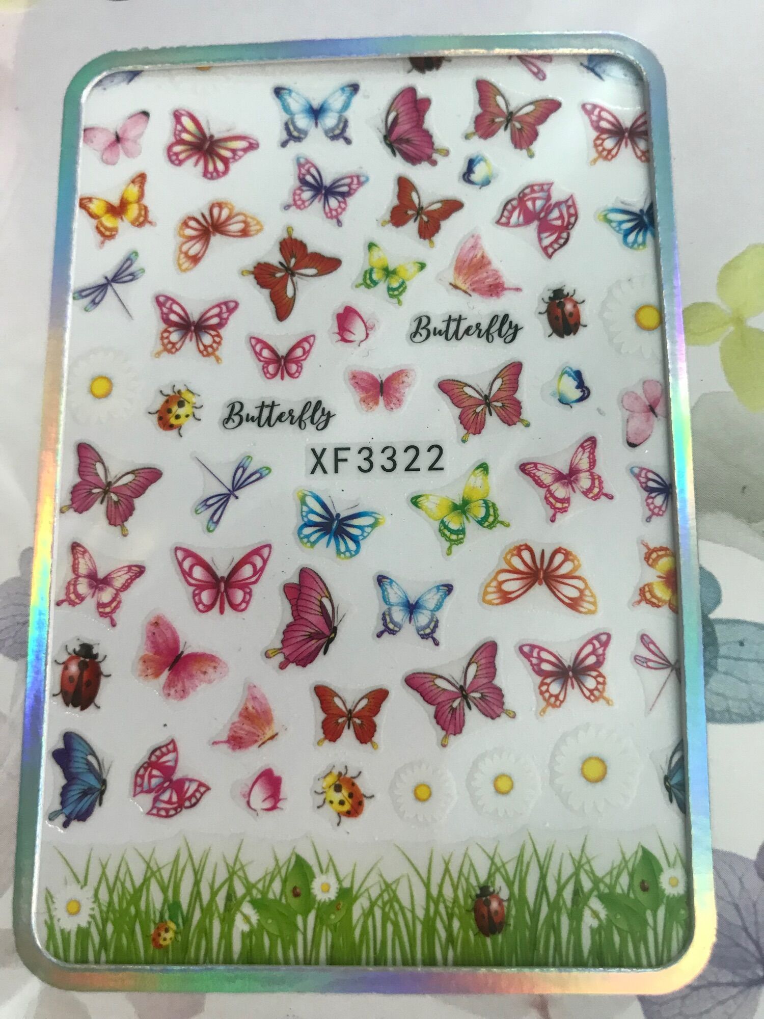 Sticker bướm dán móng nhiều mẫu