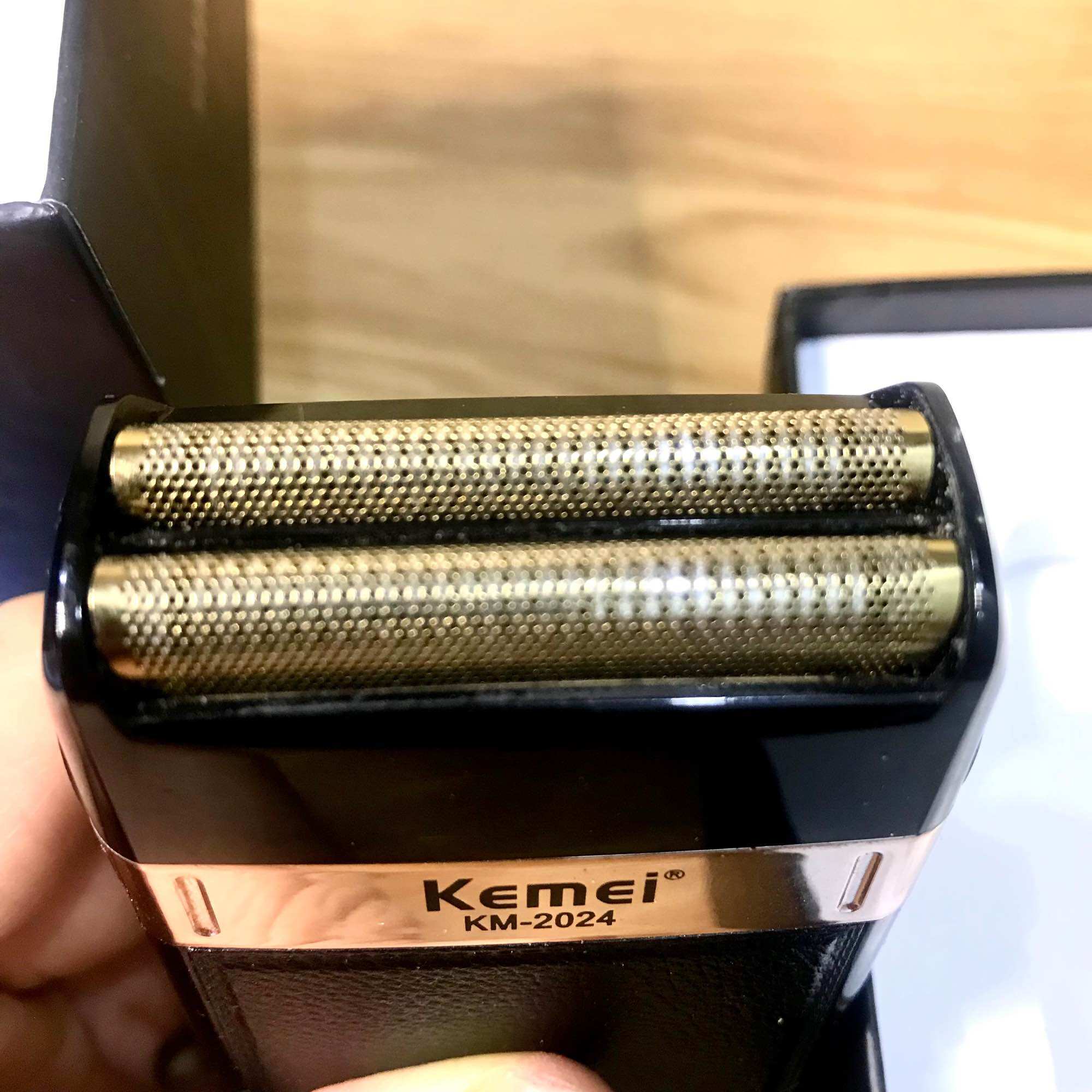 Máy cạo râu Kemei KM-2024