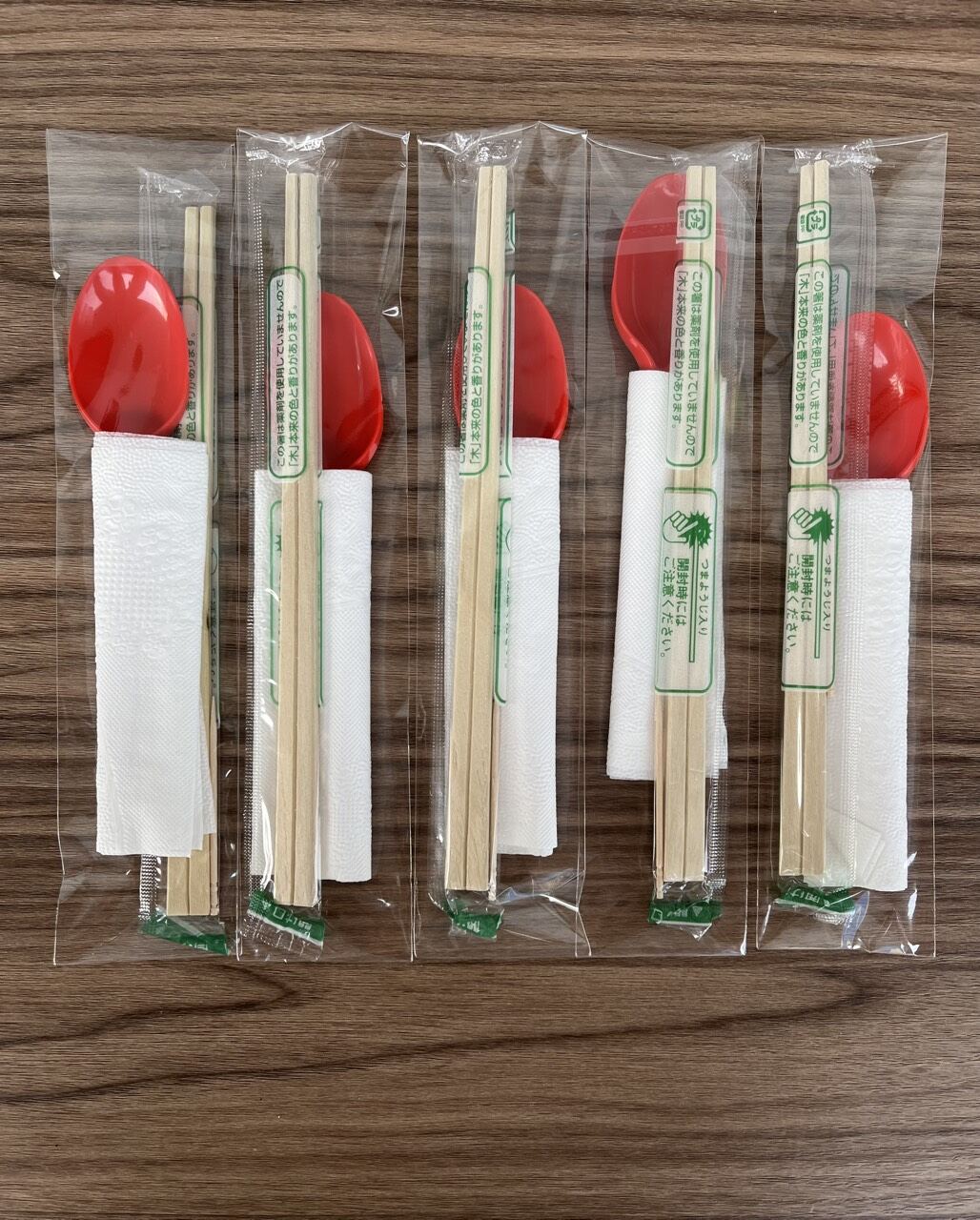 50 Combo đũa muỗng khăn tăm dùng 1 lần