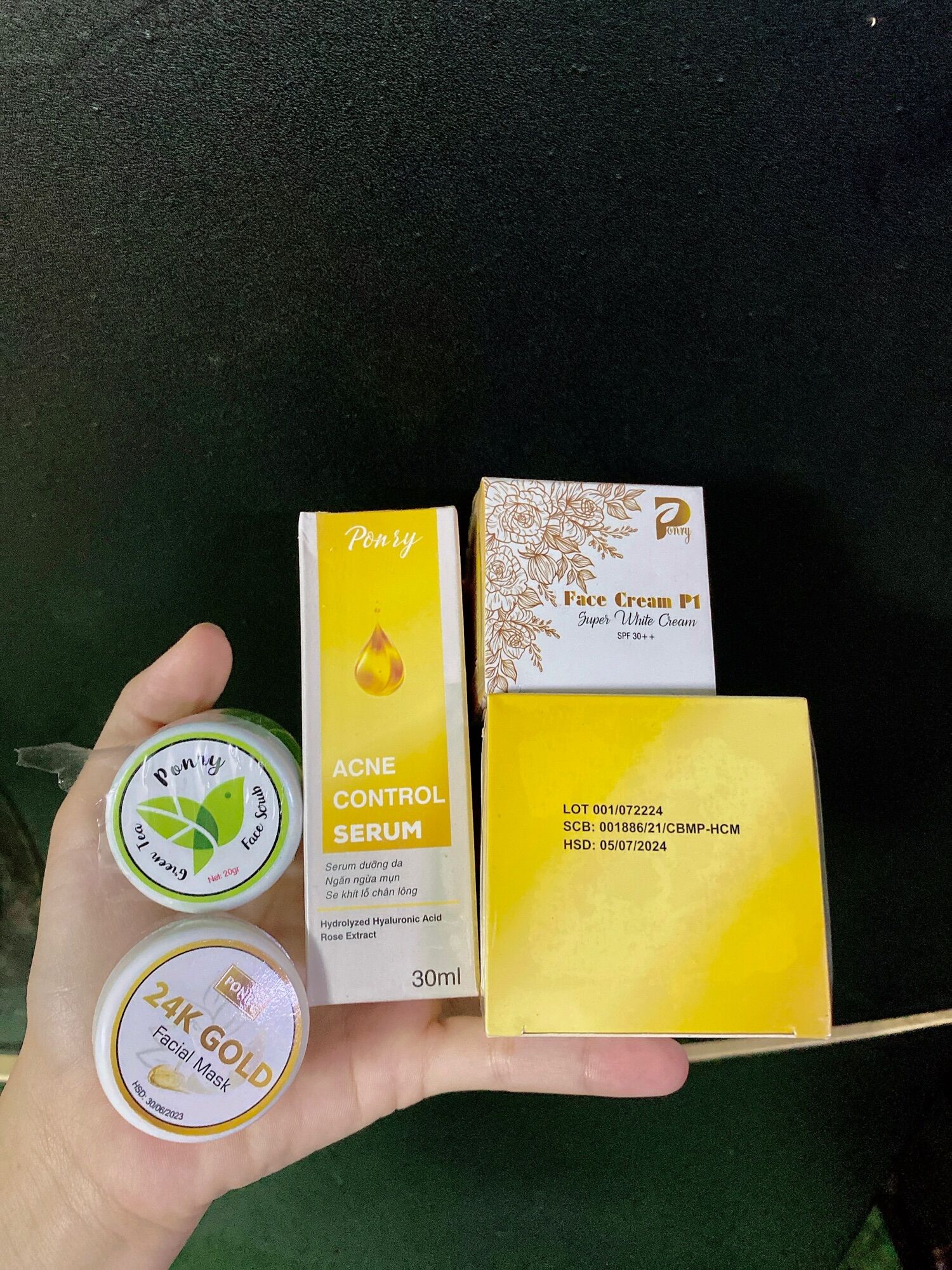 Combo P1 Ponry serum và kem face ( có kèm quà )