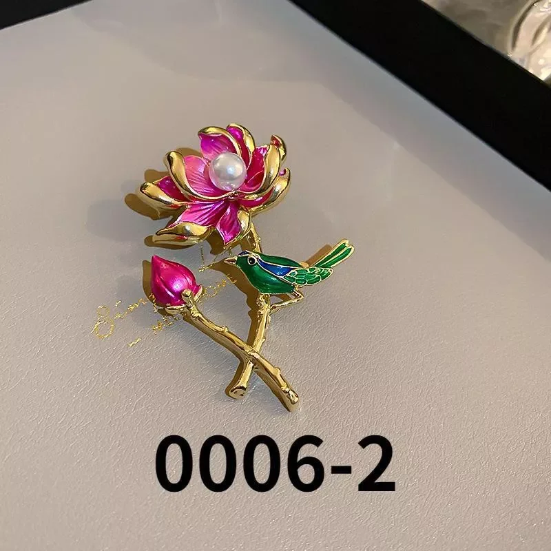 TRÂM CÀI ÁO HÌNH HOA SEN