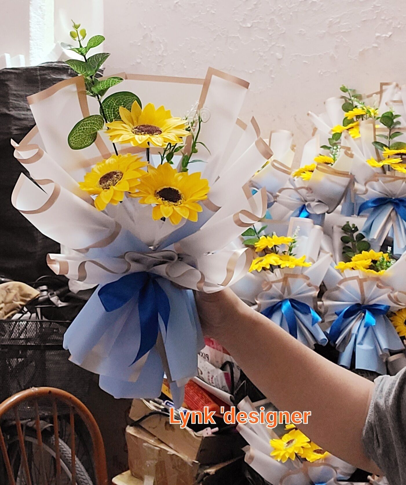 Bó hoa hướng dương sáp thơm tông xanh MS HD 003